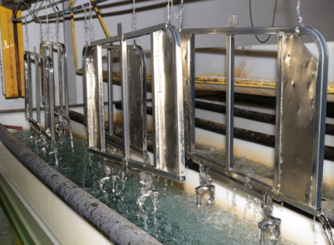 Plating-Industry_Rinse-Baths_Electroplating-Process_484x355.png